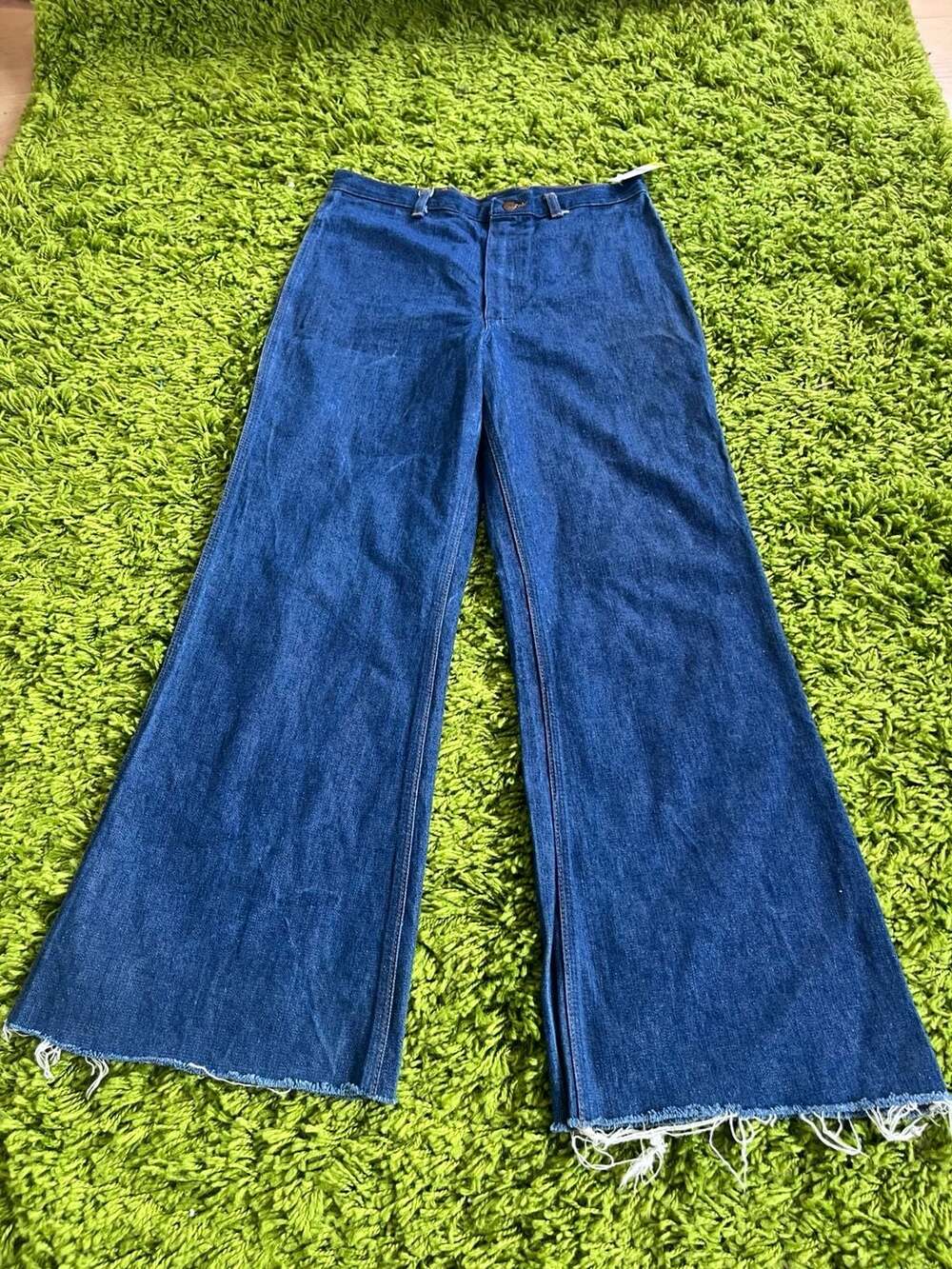 Vintage Wrangler 100% Cotton Wide Leg Flared Jeans Size 18 Made in Canada